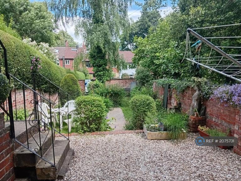 1 bedroom in St Martins Terrace, Leeds, West Yorkshire, LS7 (#2075731)