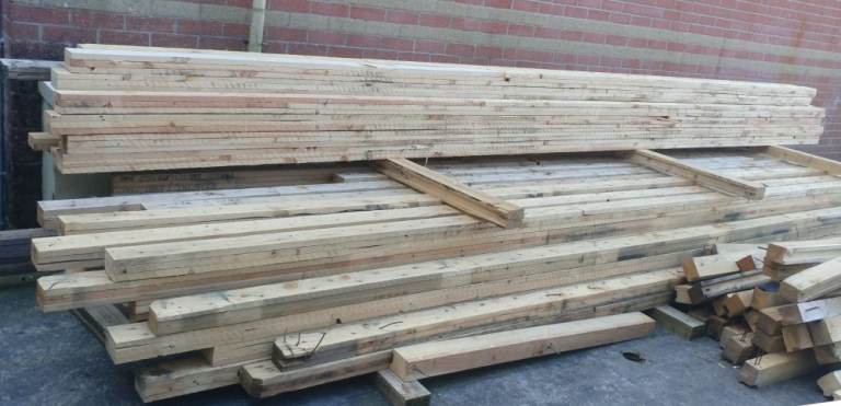 american wood pallet beams 3 board thick 4x3 13 ft long beams up to 18ft long very strong