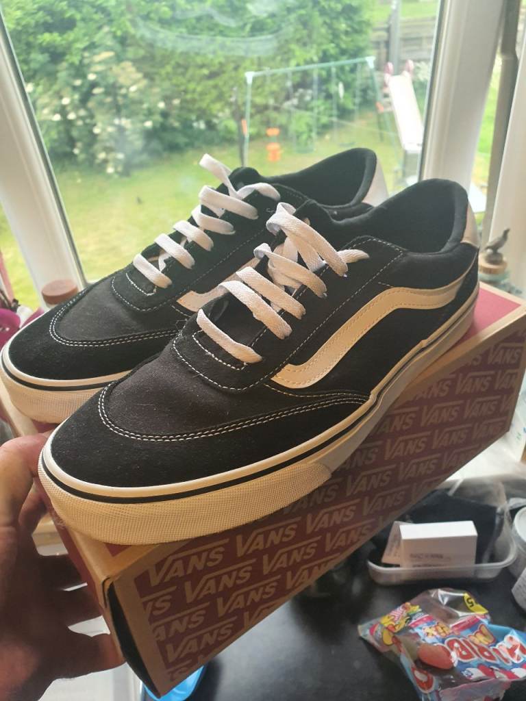 Van's trainers size 10