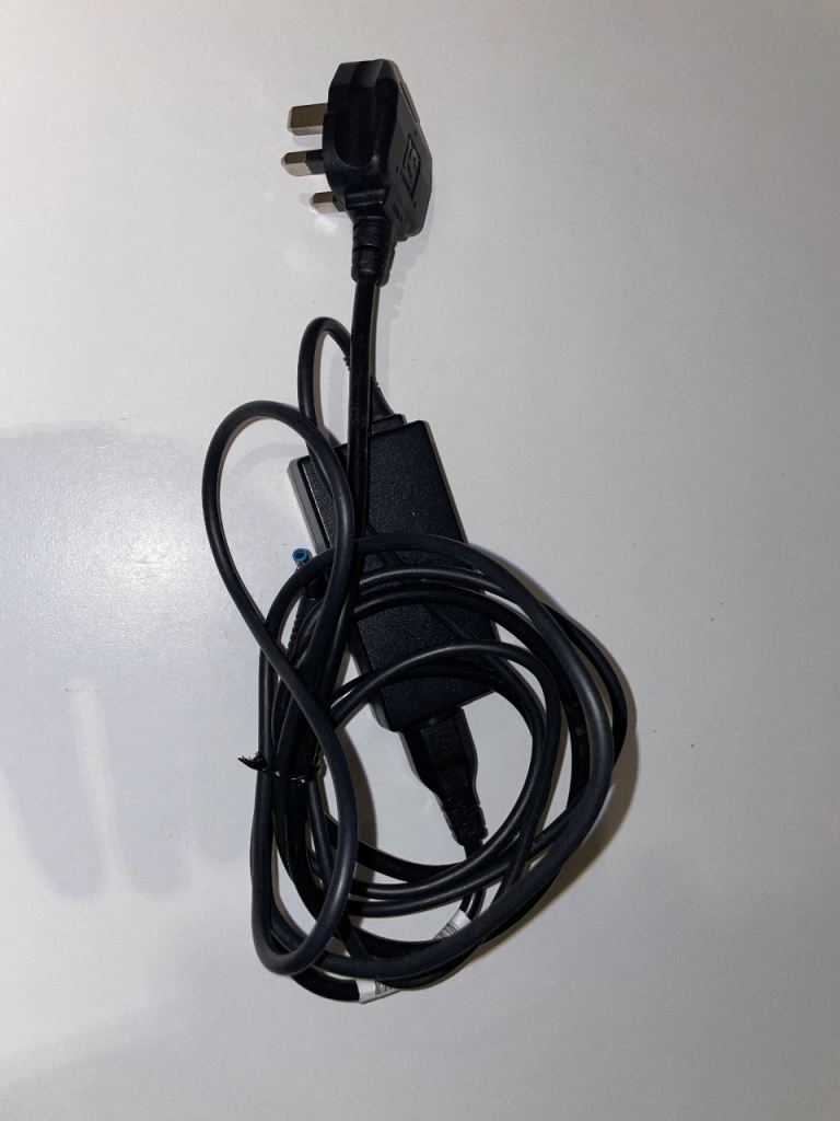 HP 45W Laptop Charger With Cable
