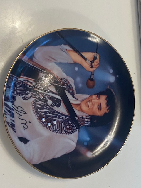 V.RARE Elvis Plate: 'Remembering Elvis' Plate 6 Bradford Ex *BOXED COA AS NEW*