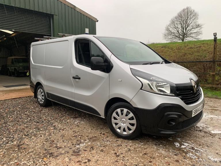 2014 64 RENAULT TRAFIC DCI 115 BHP SWB BUSINESS SILVER **PRICE RANGE**NO VAT**