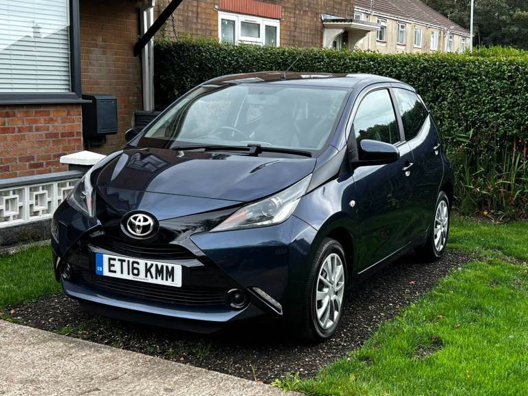 Toyota, AYGO, Hatchback, 2016, Manual, 998 (cc), 5 doors