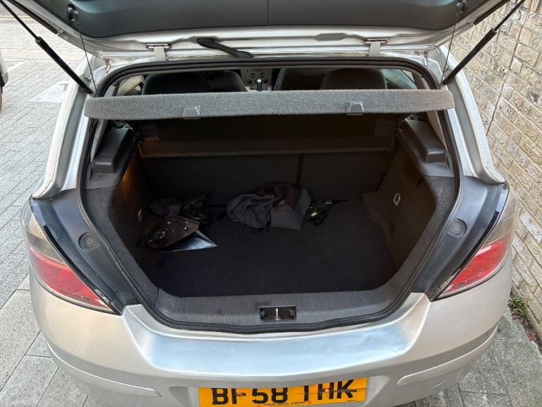 Vauxhall, ASTRA, AUTOMATIC, 2008, Lovely Drive