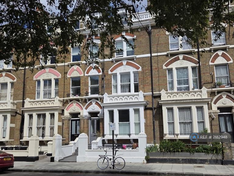 3 bedroom flat in Holland Road, London, W14 (3 bed) (#2182948)