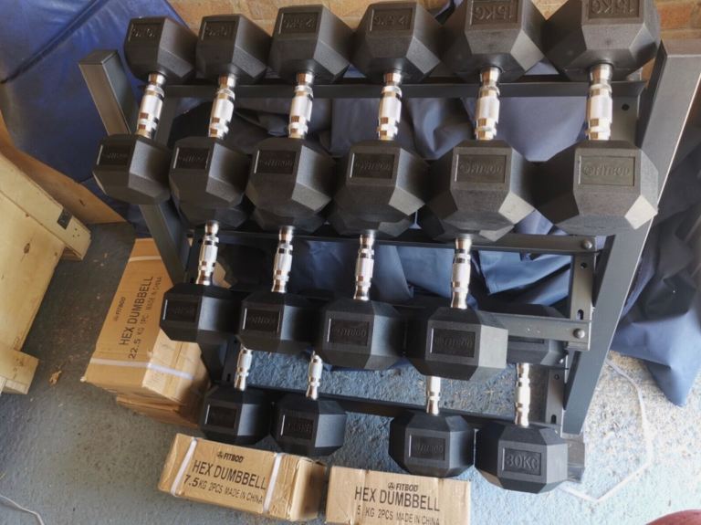 BRAND NEW IN BOX PAIR OF 25kg HEX DUMBBELLS BY FITBOD TM