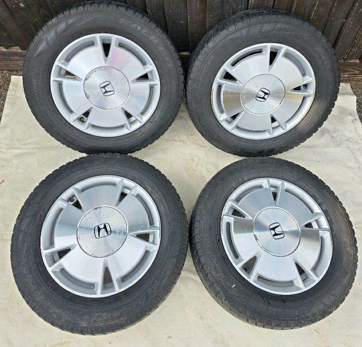 Honda civic ima hybrid tyre with alloy 195/65 R15 (6mm tread) 