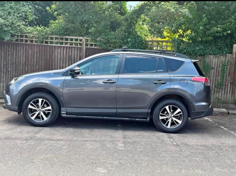 2017 TOYOTA RAV 4 BUSINESS EDITION + 2.0 DIESEL TSS D-4D 4X2 5 DOOR SUV GREY 141BHP
