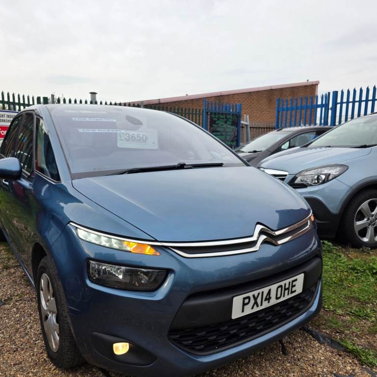 CITROEN C4 PICASSO VTR+ MODEL 1.6 DIESEL 115 BHP YEAR 2014 £20 ROAD TAX PER YEAR LOW MILES!!!