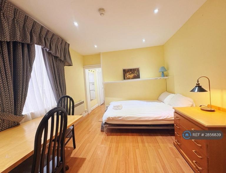 Studio flat in Upper Montagu St, London, W1H (#2856839)