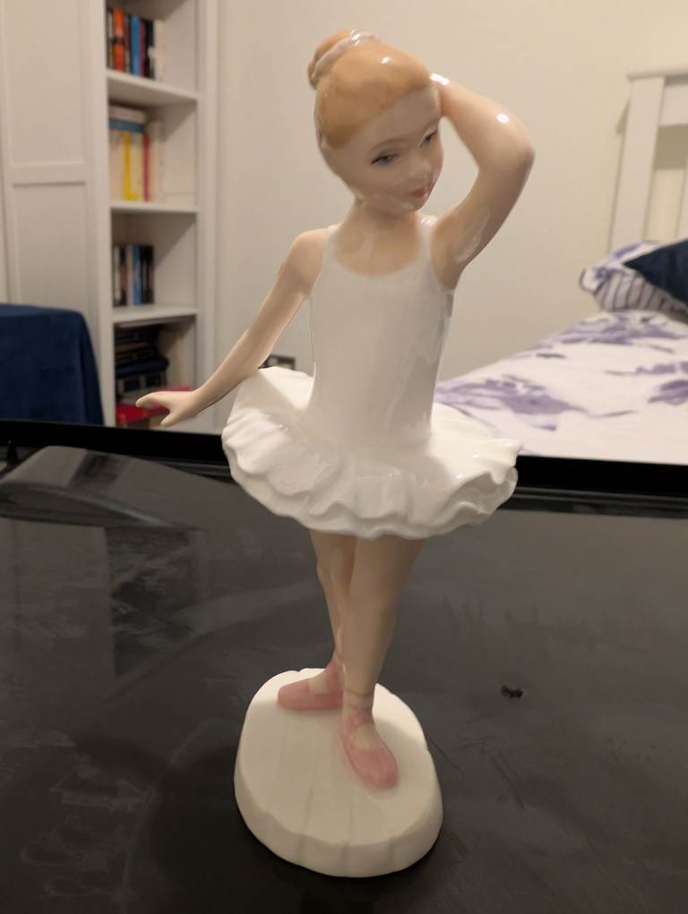 Royal Doulton Little Ballerina HN 3395