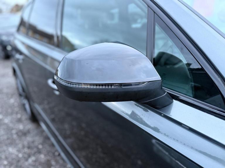 2024 Audi Q7 50 TDI Quattro S Line 5dr Tiptronic ESTATE DIESEL Automatic