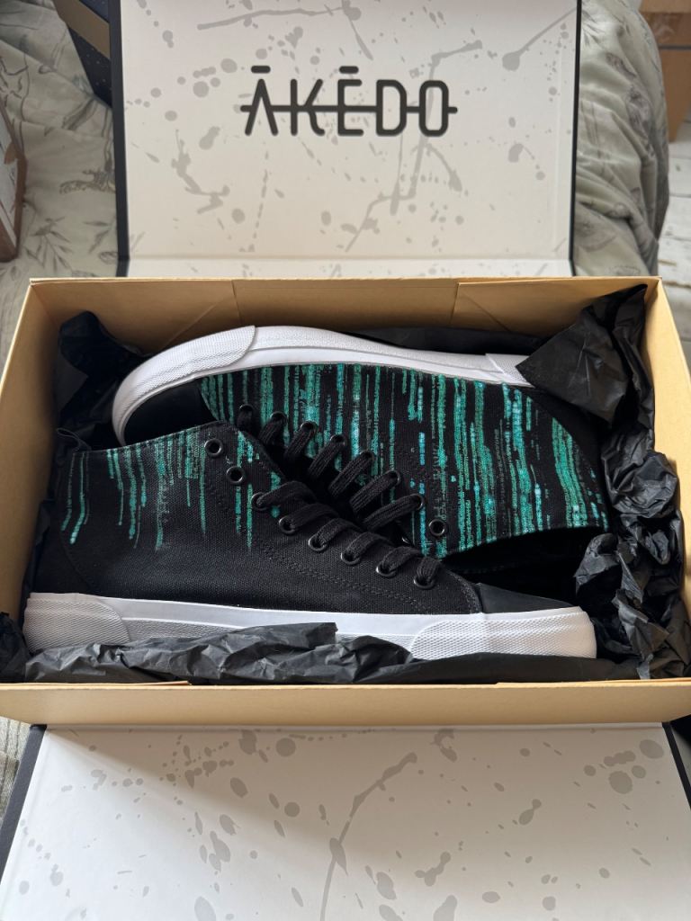 AKEDO High-Top Trainers – Matrix Black with Green Detail, New Size 8