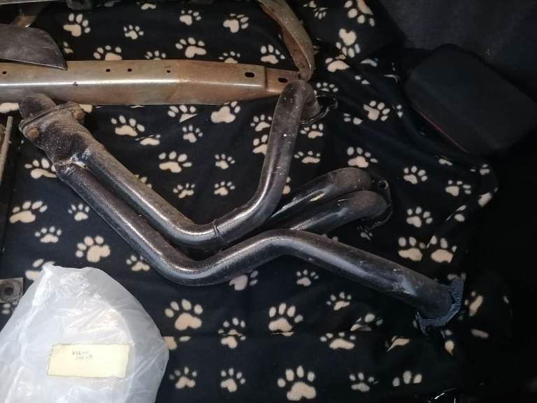 Volvo P1800 exhaust manifold 