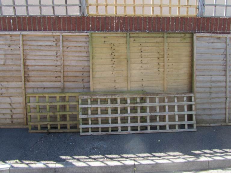 Wooden Garden Fence Panels and Trellis - Good Condition