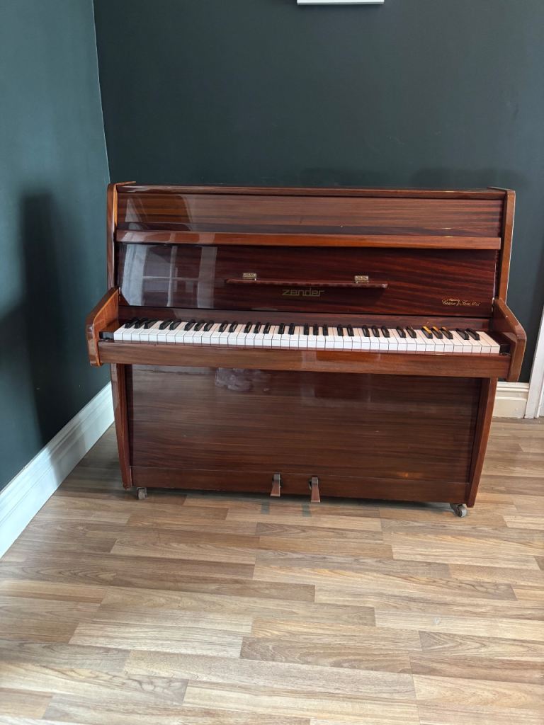 Small Piano 