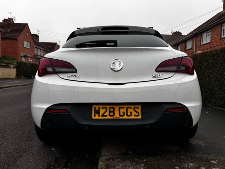 Vauxhall, ASTRA GTC, Hatchback, 2012, Manual, 1364 (cc), 3 doors