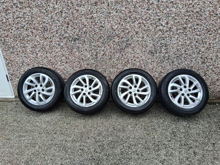 Renault Megane Alloy Wheels And Tyres 