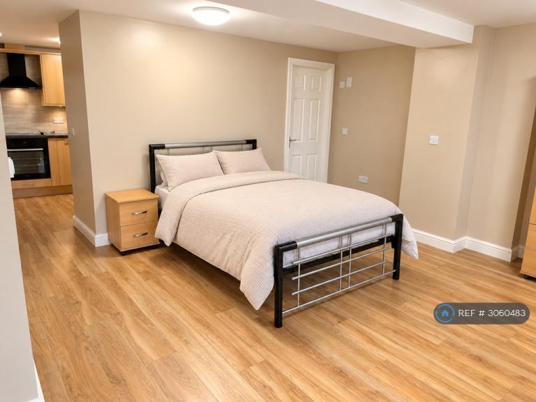 Studio flat in Dover Place, Bristol, BS8 (#3060483)
