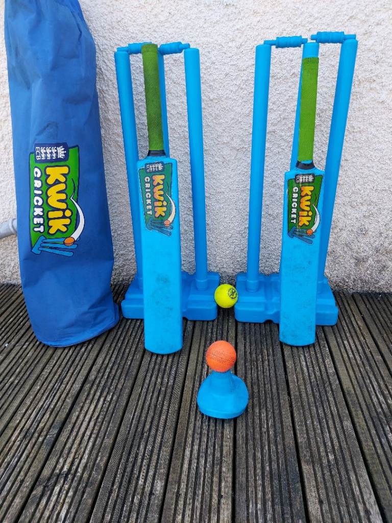 Kwik Cricket set