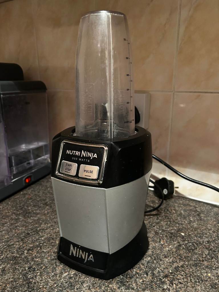Nutri Ninja 900W Blender – Fully Working – £15