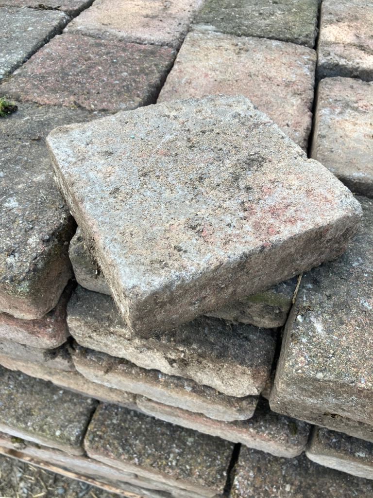 Reclaimed Garden Paving Slabs - Mixed Colours