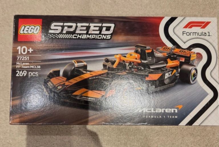 New LEGO Speed Champions McLaren F1 Team MCL38 (77251)