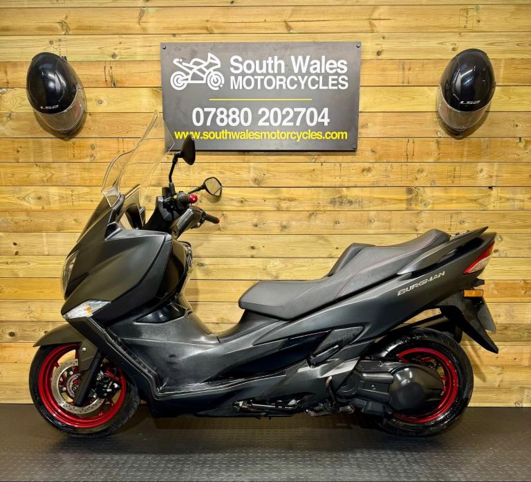 Suzuki AN 400 Burgman / 2018 model / covered 26k miles 