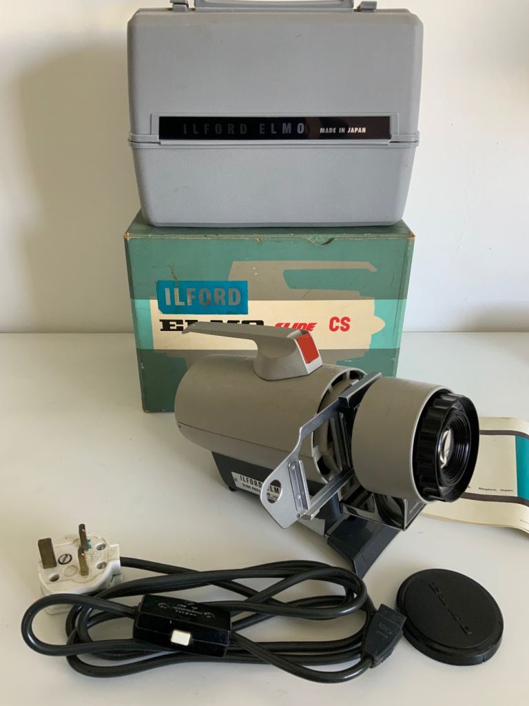 Elmo CS Slide Projector 