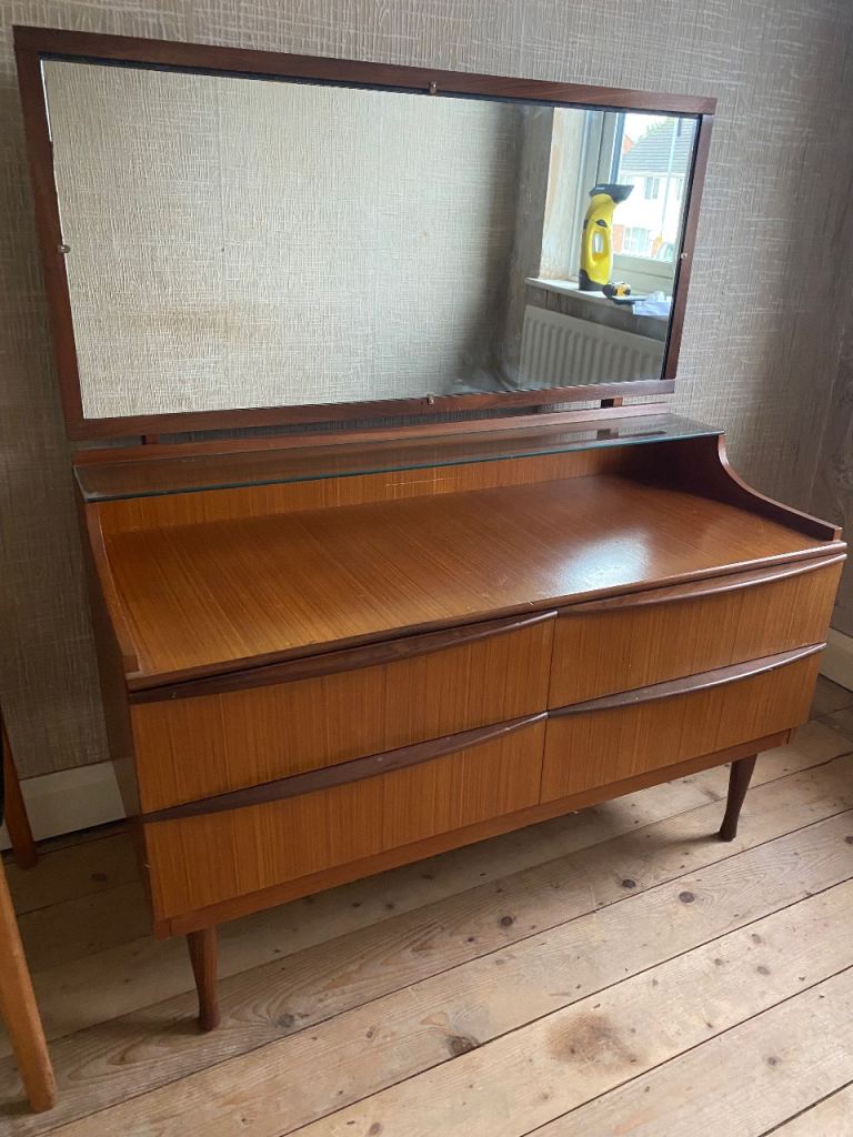 Vintage dressing table