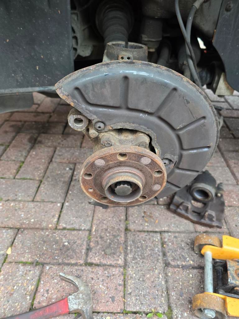 Derby Nottingam Burton  and surroundings mobile mechanic.