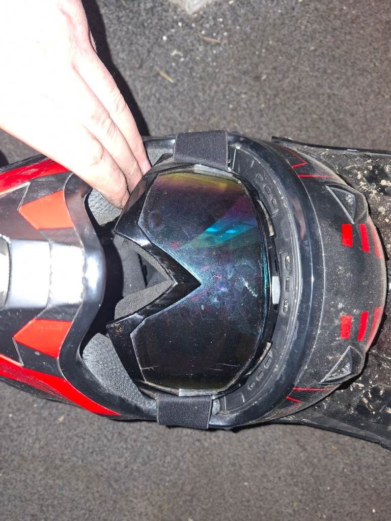 Leopard L MX Helmet Uncrashed with Goggles