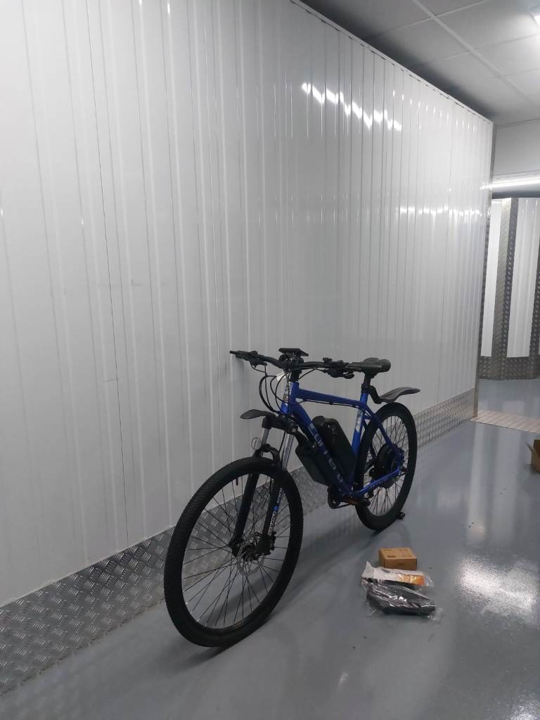 Carrera Electric bike 48V 1000W Super fast 65km