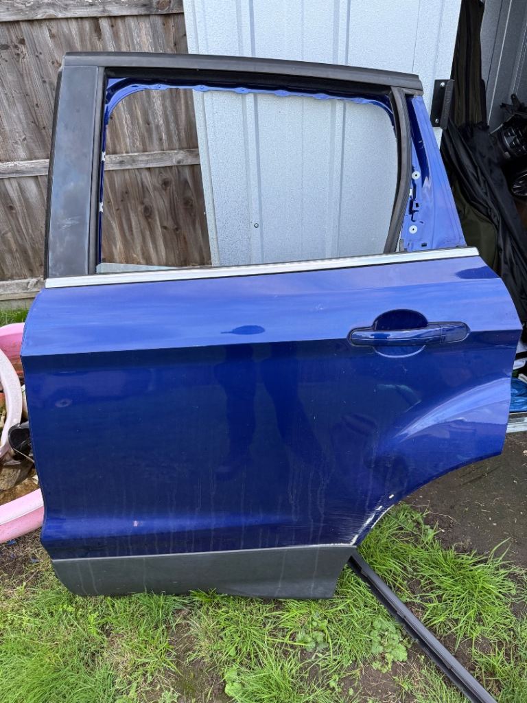 Ford kuga impact blue rear passenger door breaking for parts 