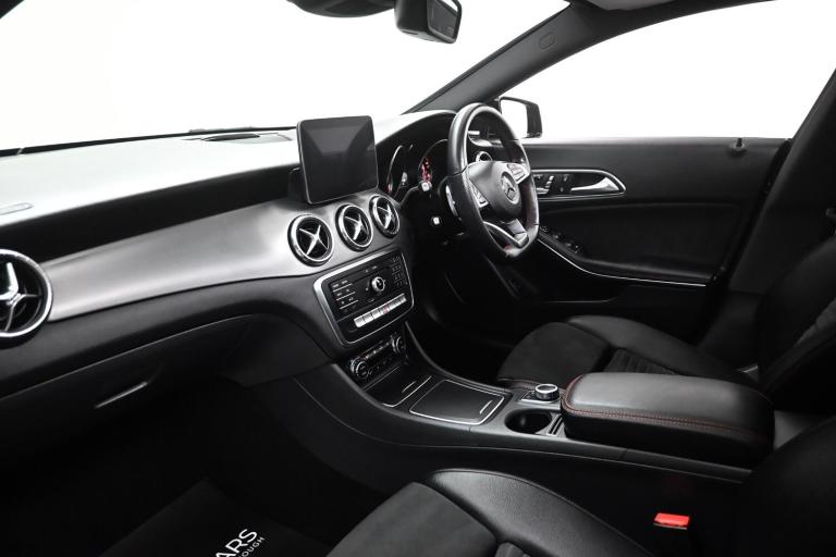 2019 Mercedes-Benz CLA 2.1 CLA220d AMG Line Night Edition (Plus) Coupe 7G-DCT Euro 6 (s/s) 4dr SA...