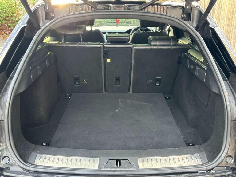 2019 Land Rover Range Rover Velar 2.0 D180 R-Dynamic SE 5dr Auto ESTATE DIESEL Automatic