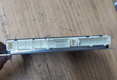 Mercedes S Class Suspension Control Module 320 2008 A2215404062