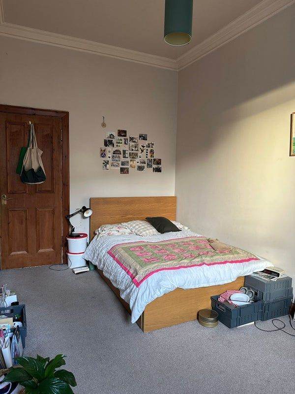 Double Room in Mount Florida Tenement