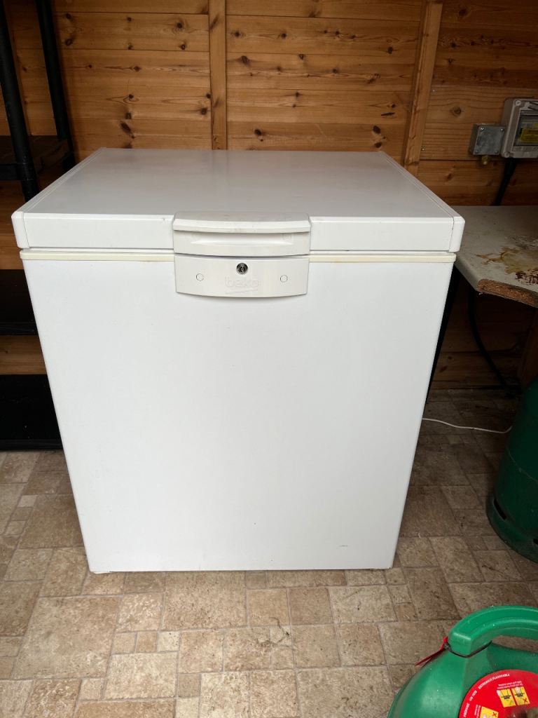 Beko CF625W Chest Freezer - White