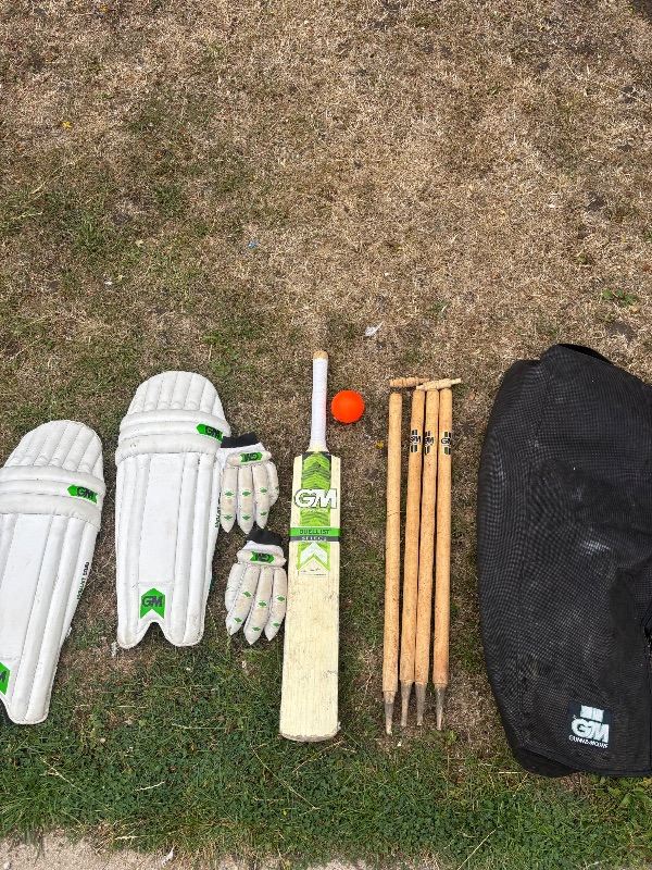 GM Duellist Cricket Set - Bat, Pads, Gloves, Stumps, Ball