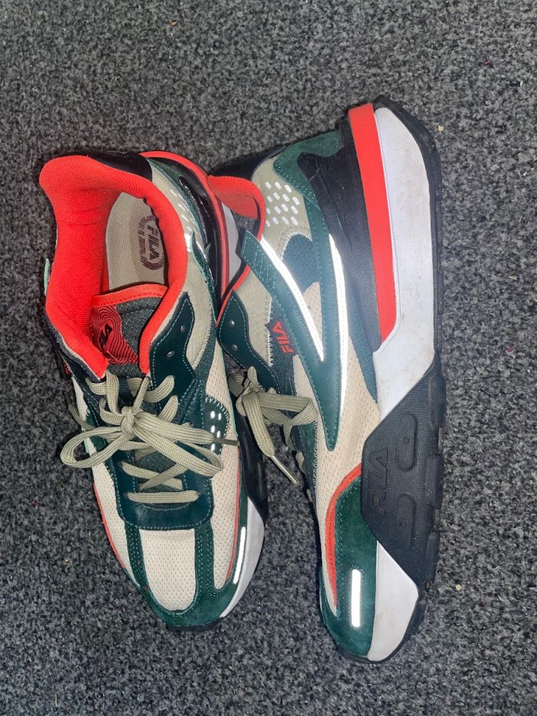 Filas size 10