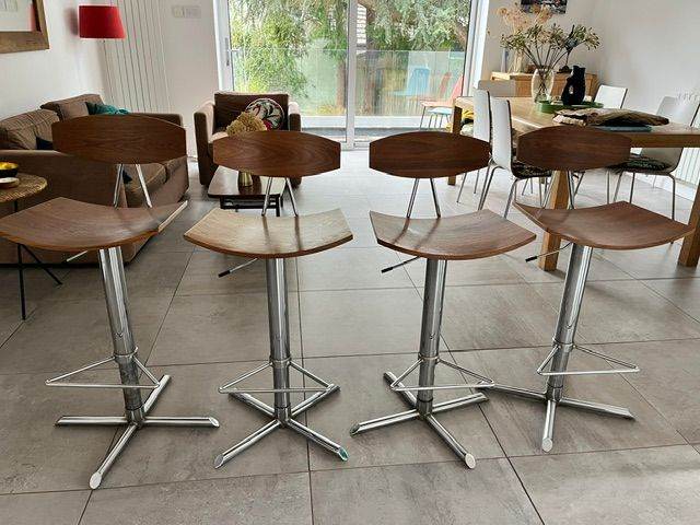4 Wooden Bar Stools with Chrome Base – Good Condition