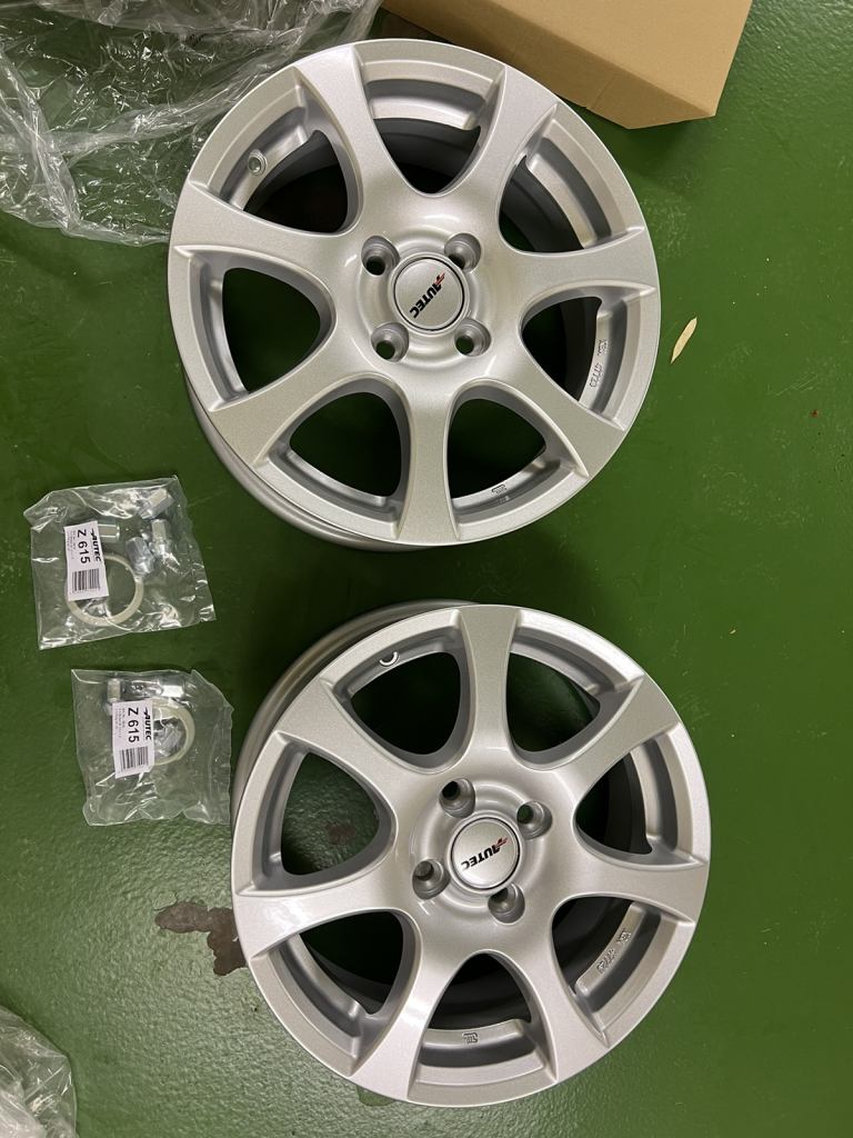 Honda Jazz alloy wheel 15”. New. One available 
