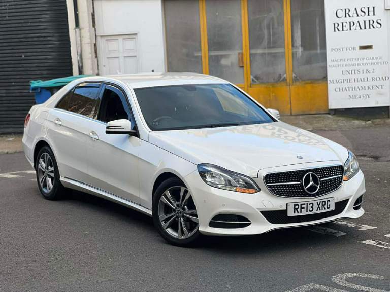 Mercedes-Benz E300 AMG sports Bluetec  