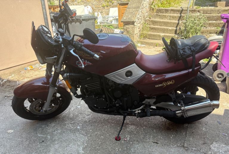 Triumph, BONNEVILLE, 1993, 885 (cc)
