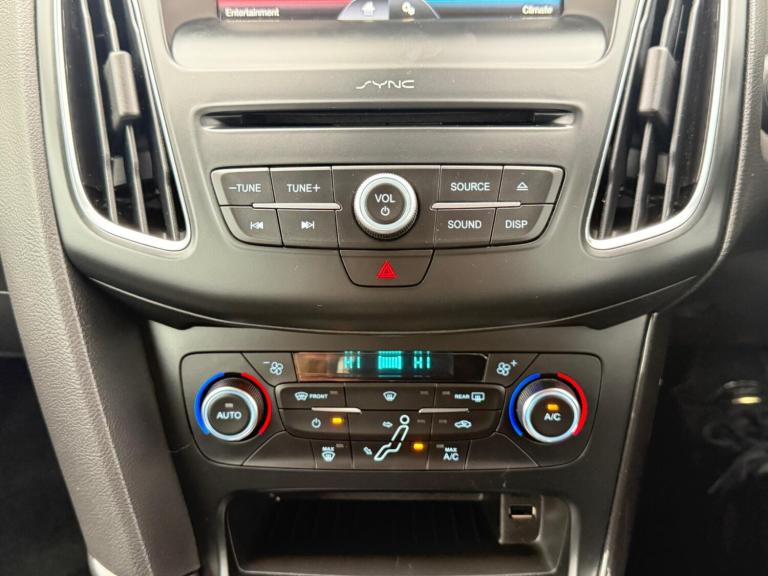 2015 Ford Focus 1.0T EcoBoost Titanium Auto Euro 6 (s/s) 5dr HATCHBACK Petrol Automatic