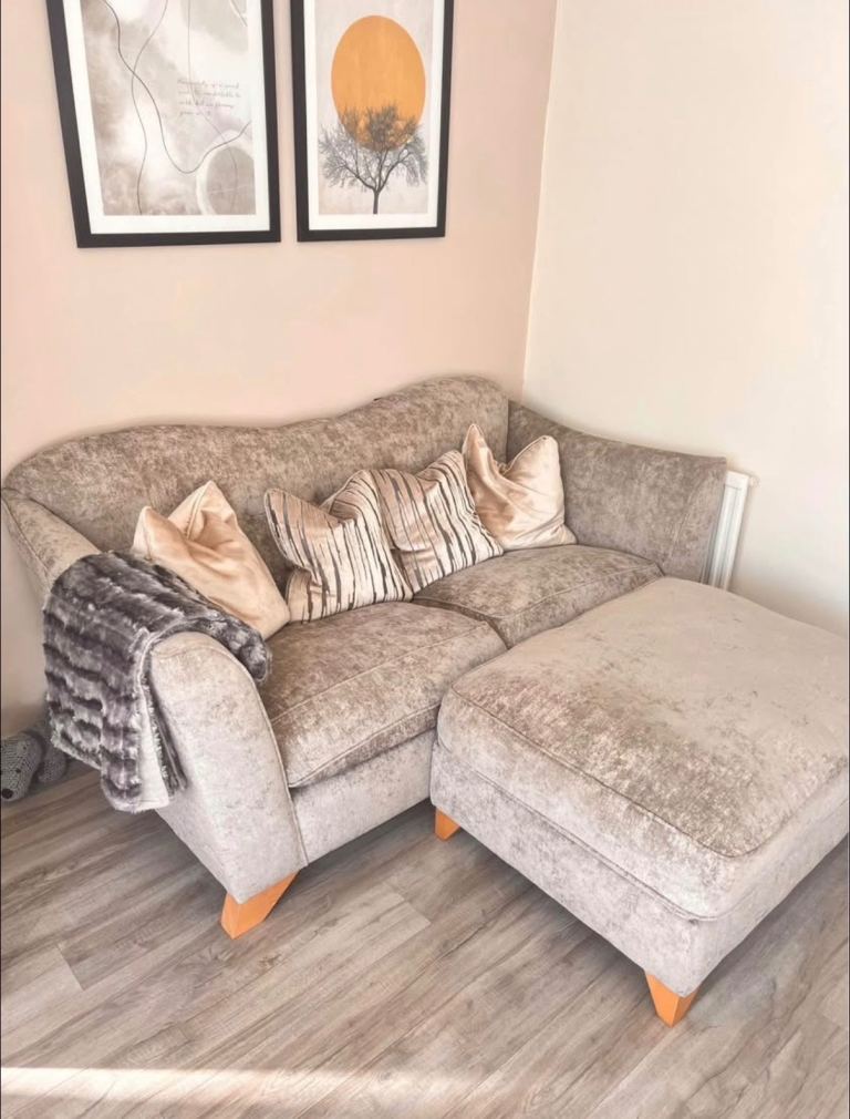 Sofa set