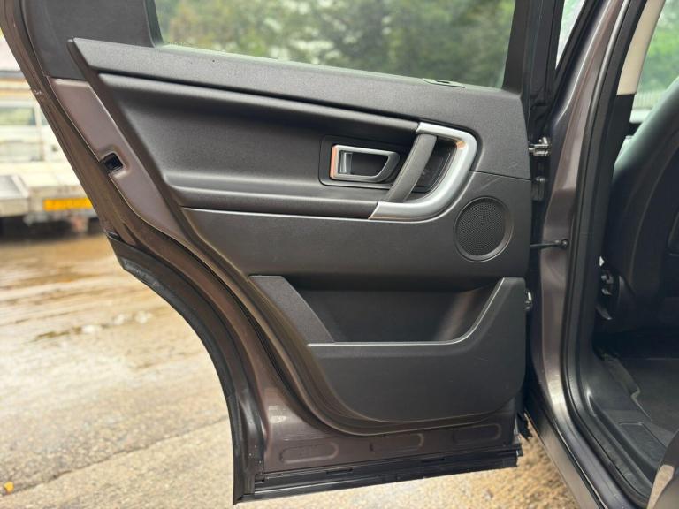 2016 Land Rover Discovery Sport 2.0 TD4 180 SE Tech 5dr Auto ESTATE DIESEL Automatic