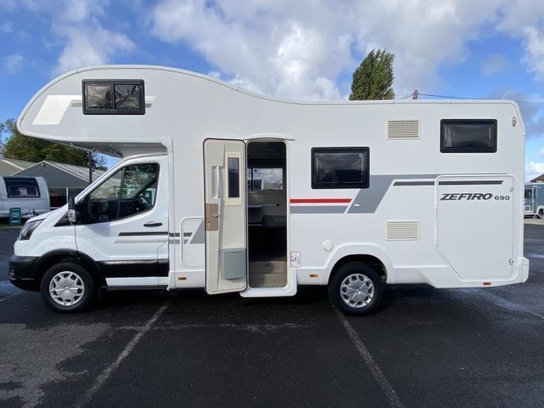 2021 (71) ROLLER TEAM ZEFIRO 690 FAMILY MOTORHOME