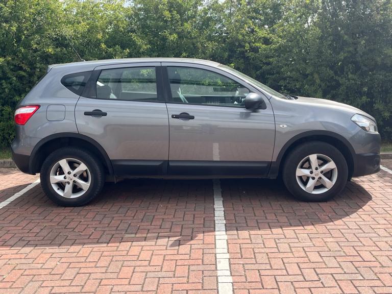 2012 Nissan Qashqai 1.6 dCi Visia 5dr [Start Stop] HATCHBACK Diesel Manual